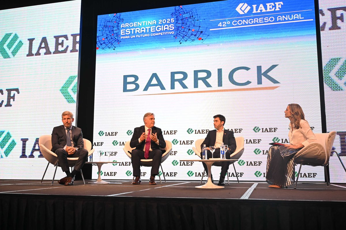 Junto a otros gobernadores, participé del 42º Congreso Anual del <a href="/IAEF_oficial/">IAEF</a>, un encuentro muy importante para el sector financiero del país. Desde las provincias estamos aportando para construir una Argentina más productiva, moderna y federal. Con más responsabilidades que