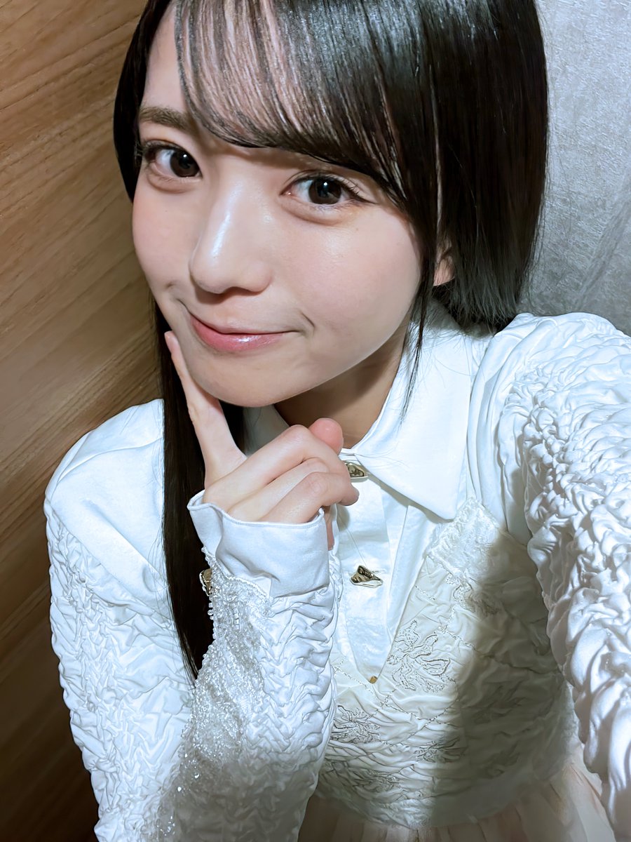 瀬戸口心月 乃木坂46瀬戸口心月：鹿児島県出身の19歳 制服ショット＆手書き