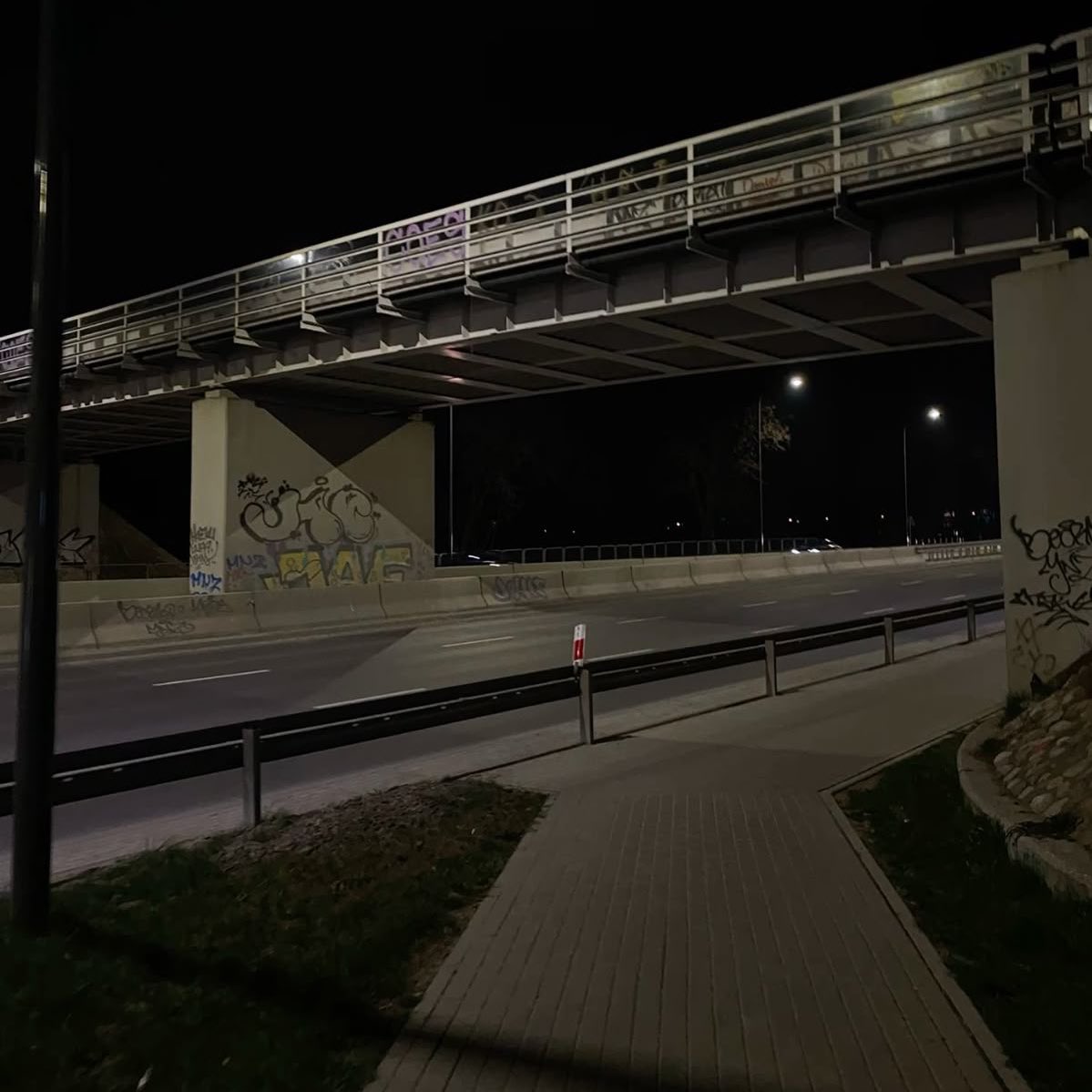 pluto … ⚡️ tweet media