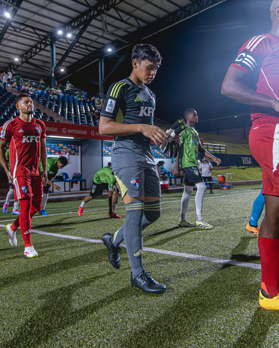 panamacityfc_'s tweet image. 🚨 Debut Alert | @liga_prom
David Bonilla debutó como titular en la jornada 16 ante Academia Costa del Este.
Nuestro portero de la Juvenil se lució en su primer partido con la PROM… ¡atajando un penal incluido! 🧤🔴
#VamosCity