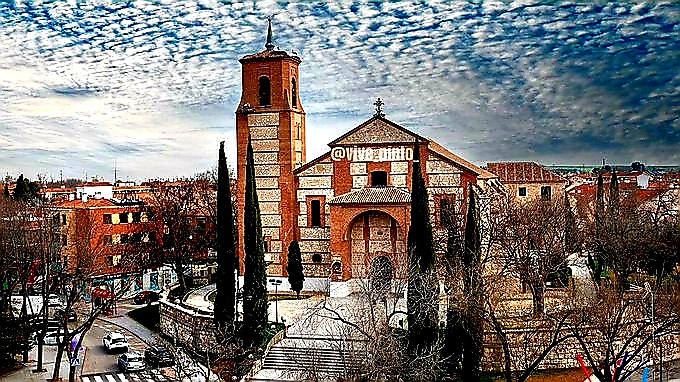 javroh's tweet photo. "De la salida del sol hasta su ocaso,
#alabado sea el Nombre del Señor.
El Señor se eleva sobre todos los pueblos,
Su Gloria sobre los cielos." (Sal 112)
#SanMatías #14Mayo 📷 vía @neusdelsur https://t.co/A673EgOXep