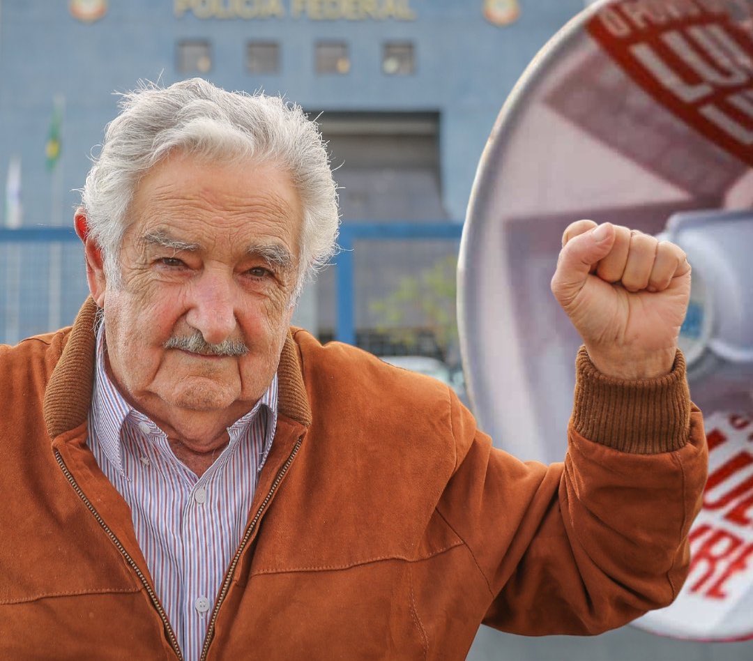 SanzLovaton's tweet photo. Para quienes hemos hecho vida pública, Pepe Mujica es una historia de amor. Luchador, encarcelado, guerrillero, intelectual, pacificador, justo incluso en sus errores y, sobre todo, coherente. Hoy, en el cielo, festejan la llegada del viejo. https://t.co/KWgEcVe08J