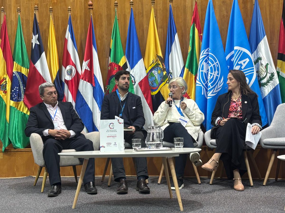 🚜Las cooperativas agropecuarias del continente americano fueron protagonistas del primer encuentro regional del #2025AñoCoop 

🤝 Gracias <a href="/FAOAmericas/">FAO Américas</a> <a href="/cepal_onu/">CEPAL</a> <a href="/Corfo/">Corfo</a> #INAC🇨🇱