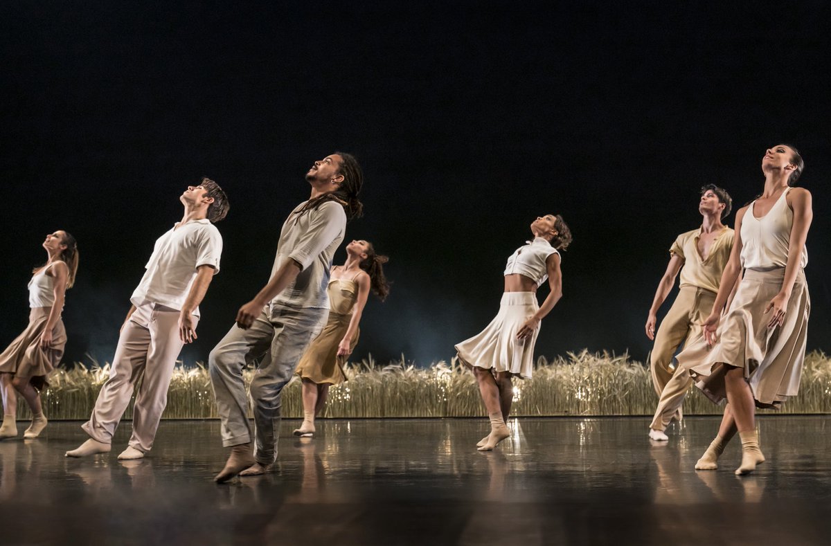 🎭Curtain Call Reviews🎭 (@curtain_callrev) on Twitter photo 🌟🌟🌟🌟
“A stunning display of talent”
Full review of <a href="/AcostaDanza/">Acosta Danza</a> Cuban Eclectico at <a href="/brumhippodrome/">Birmingham Hippodrome</a> to follow #CurtainCallReviews 🌟🌟🌟🌟
“A stunning display of talent”
Full review of <a href="/AcostaDanza/">Acosta Danza</a> Cuban Eclectico at <a href="/brumhippodrome/">Birmingham Hippodrome</a> to follow #CurtainCallReviews