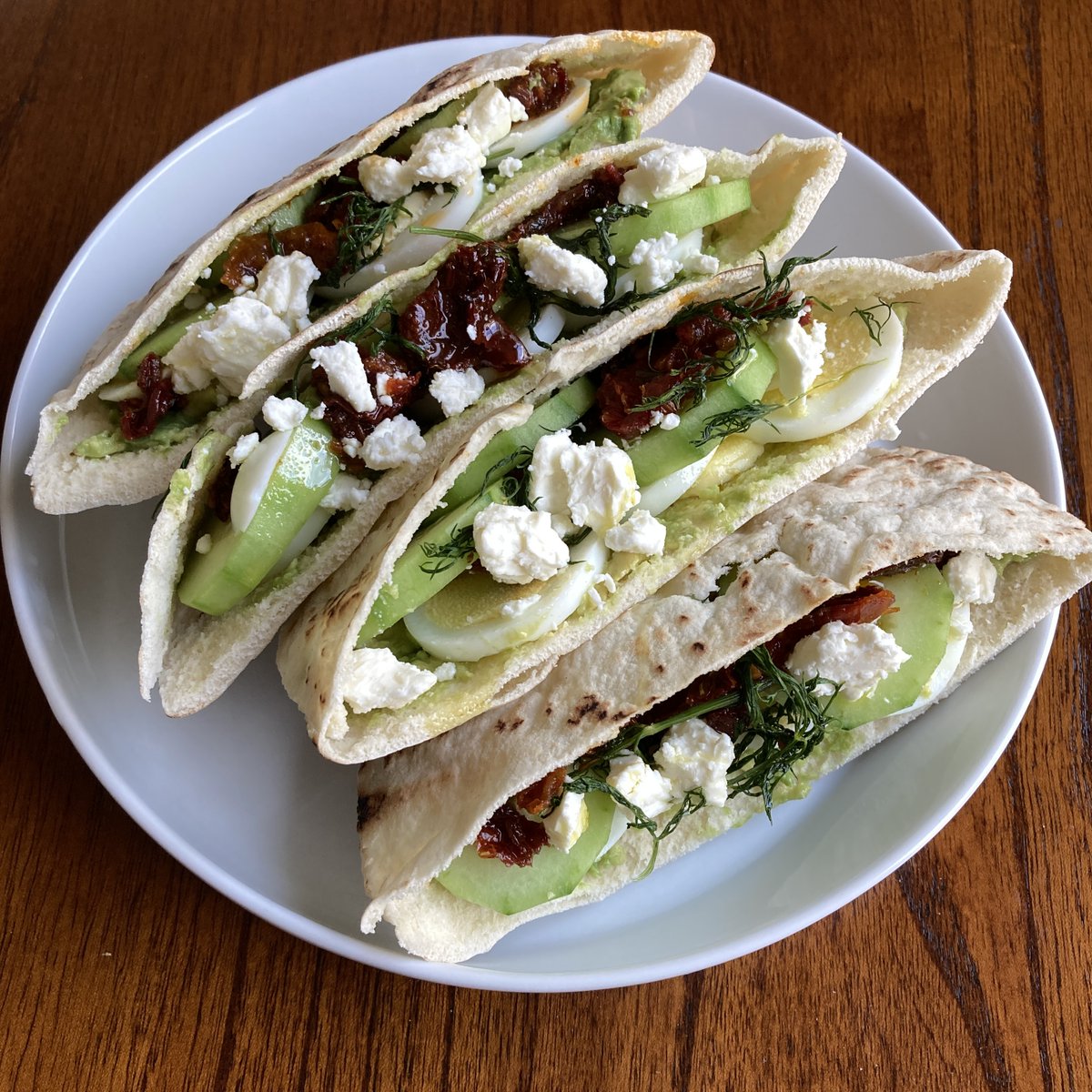 Since I rarely get a chance to make breakfast at home, recipes like this Mediterranean Breakfast Pita Sandwich are the perfect BLD, for breakfast, lunch, or dinner #bayarea #foodblog #foodblogger #cookwithzee #homecooking - cookwithzee.blogspot.com/2025/05/medite…