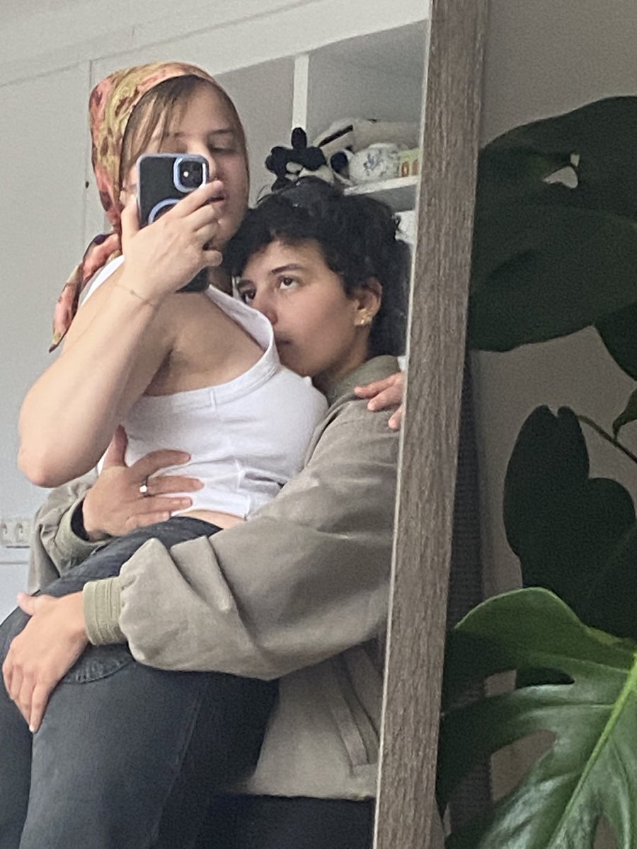 bgadsou's tweet photo. So butch femme of us https://t.co/hesmQOORn4