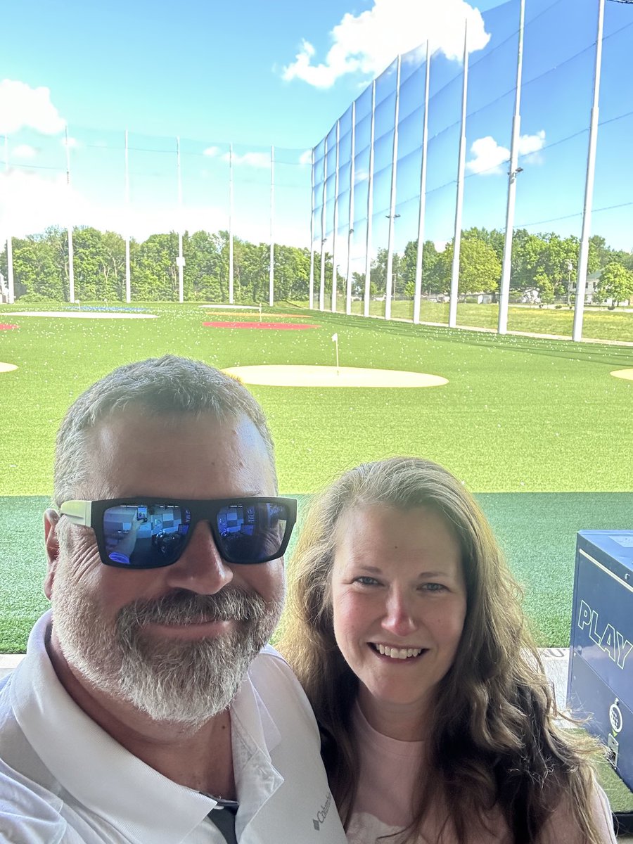 You know she loves you and wants you to be happy when you’re spending your anniversary at Big Shots in Springfield, Mo. Big 19!!! Ready to smash some food and golf balls!