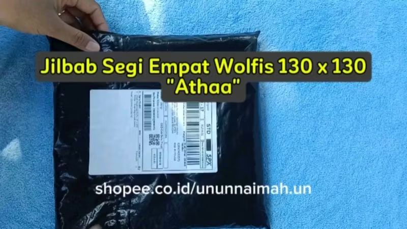 Hijab Segi Empat Wolfis Uk. 130*130 syar'i buat kamu ya Ukhti 😘

Ayo, lihat videoku di Shopee Video!  id.shp.ee/kvihir3?smtt=0…