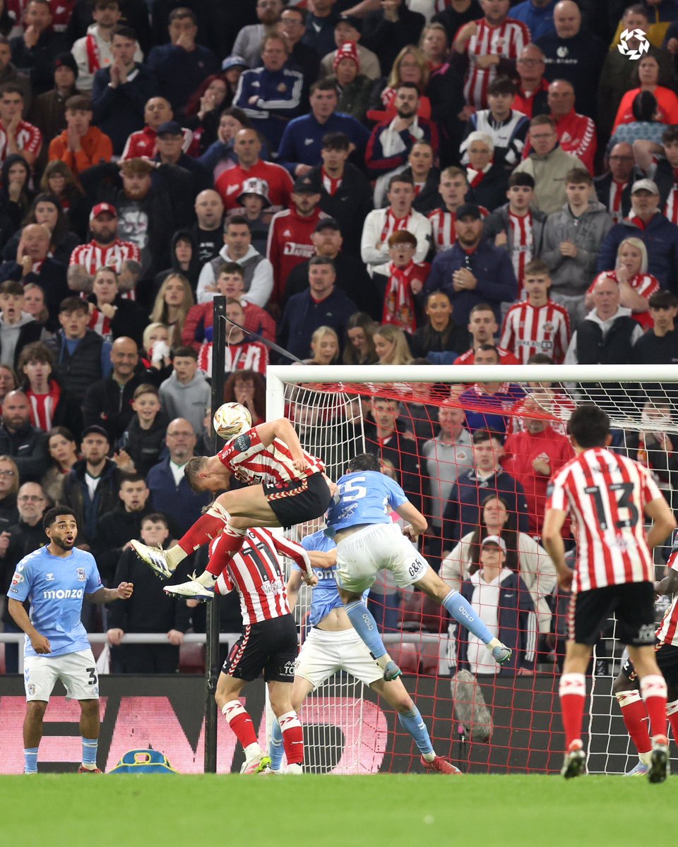 Clearances - 40
Duels Won - 20
Recoveries - 5
Blocks - 4
Iconic Goals - 1 

Two games. One Dan Ballard. 🫡 

#SAFC #EFLPlayOffs #EFL