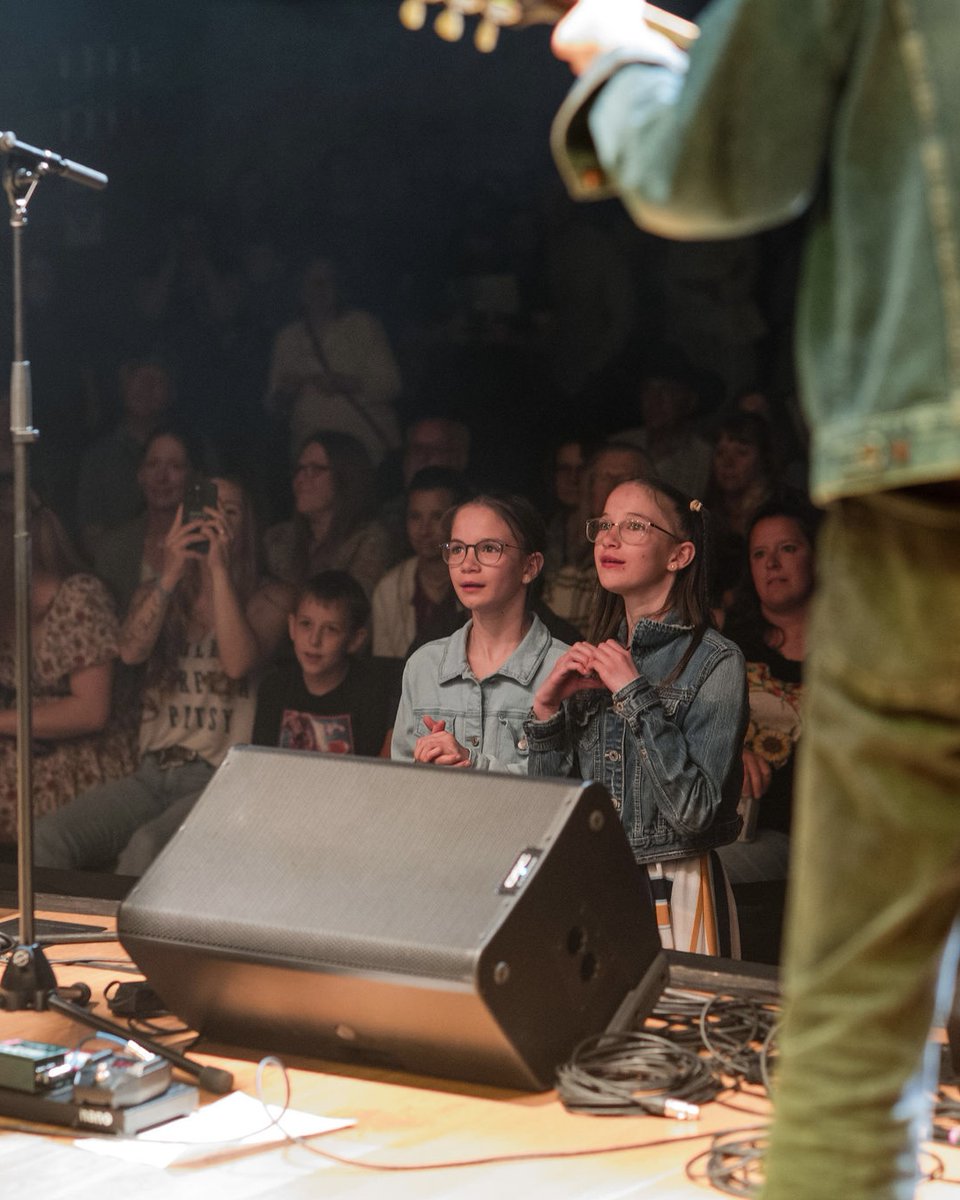 Life lately has been the beautiful push and pull of life and song. From a room that lit up  the state of Montana to my bedroom where I rested with gratitude that our bodies are so strong to know when and how to take care of us. From the hand of my husband to the paw of my pup,