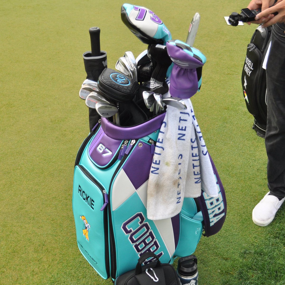 VESSEL Cobra Rickie Fowler キャディバッグ Jonathan Wall on X Cobra Rickie Fowler ゴルフバッグ