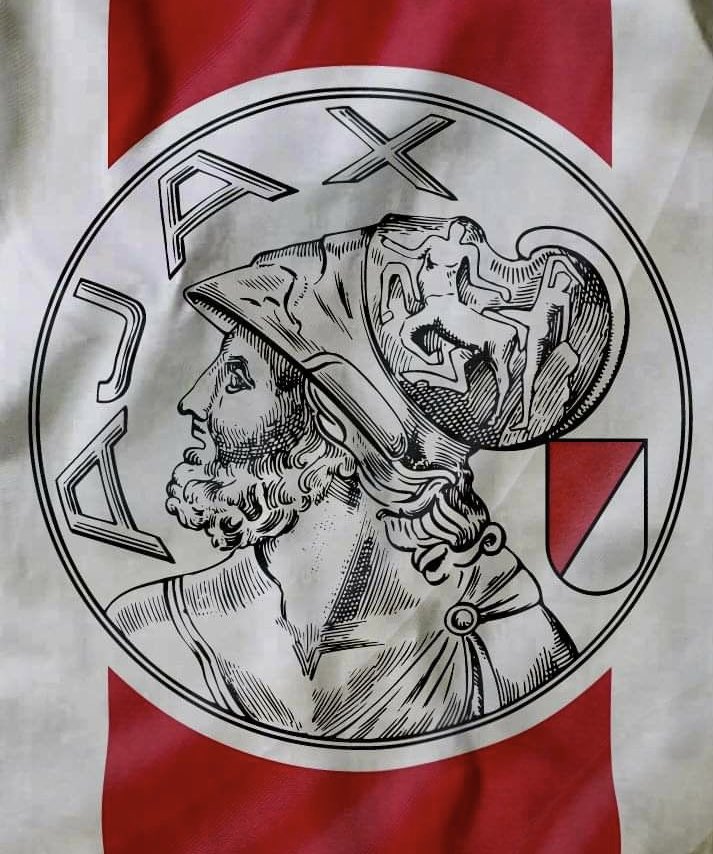 Wedstrijddag.

Dit verhaal is nog niet af.
Ajax leeft en samen schrijven we het laatste hoofdstuk van dít verhaal.
Blijf geloven. Sta achter de mooiste club ter wereld.

Twijfelen is besmettelijk.
Geloven ook.

Ajax voor altijd.