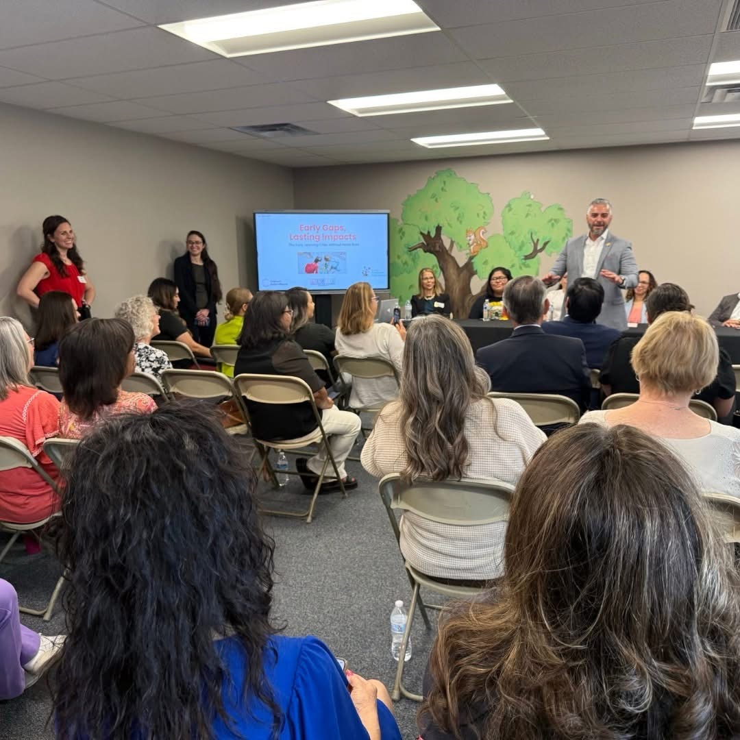 azhead_start's tweet image. In collaboration with CAA, we hosted an ed. session regarding the impact in rural AZ if there is a reduction in funding or HS is eliminated. Thank you @JuanCiscomani for the closing remarks, @SenMarkKelly staffer, and @SenRubenGallego staffer for joining us at our event.