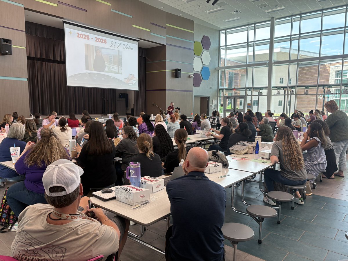 Kicking off CPOC by presenting the <a href="/CyFairISD/">Cypress-Fairbanks ISD</a> Challenge Coin to 3rd grade math/science teacher Ms. Berry! Congrats to McGown for being a School Transforming Learning! 🦉#OwlAboutTheBest #CFISDspirit <a href="/DougKillian/">DougKillianPhD</a>