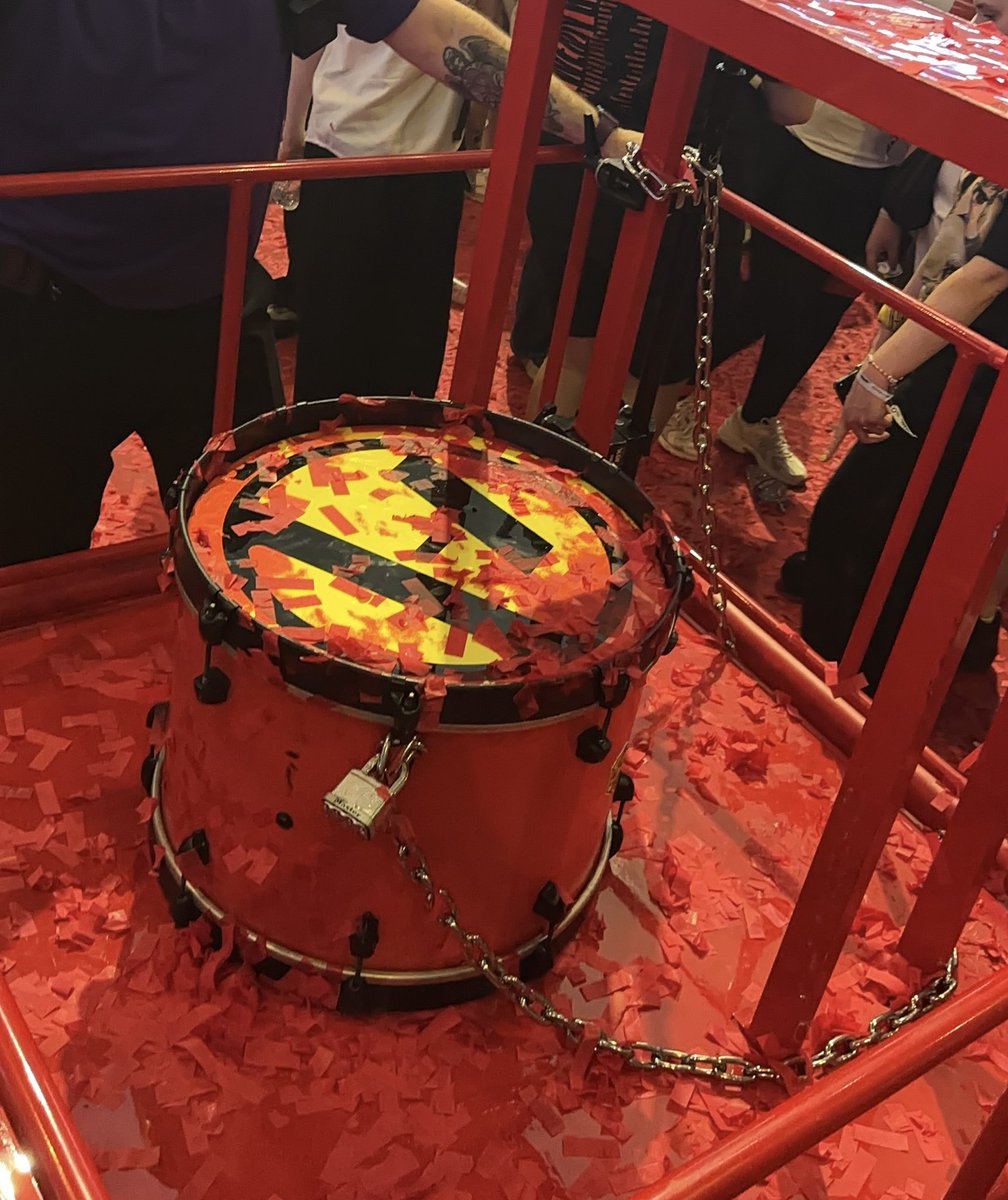 Red 🍓|-/ tweet media