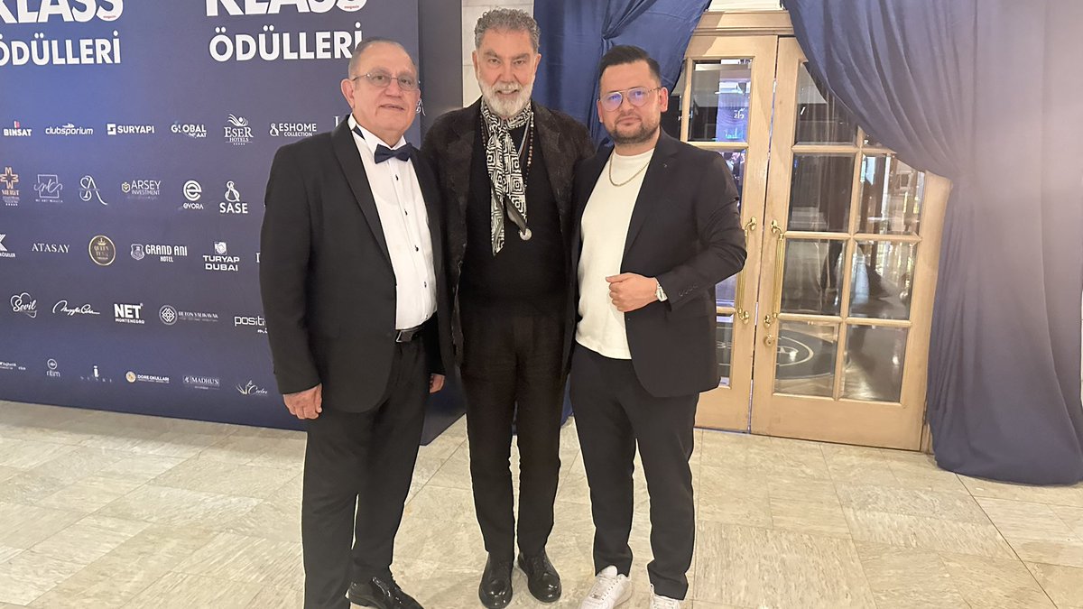 nesimiatescom's tweet image. Sevgili @muammerkapucuoglu ‘nun adına yakışır #klassödülleri gecesinden..

Emeği gen herkesi tebrik ederim, birlikte daha gidecek çok #yolumuzvar 🫶🌱

@klassmagazin 🤝 @dnkreatif_resmi 🤝 @tatilimsensincom