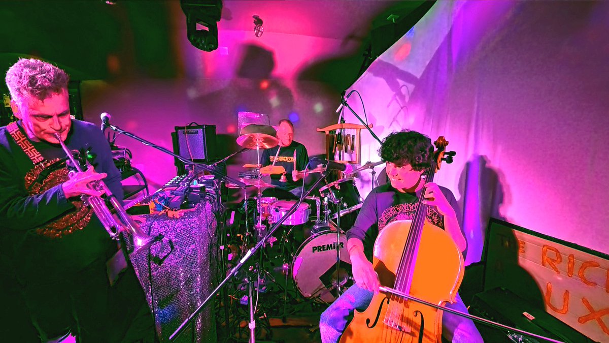 Spaceheads tweet media