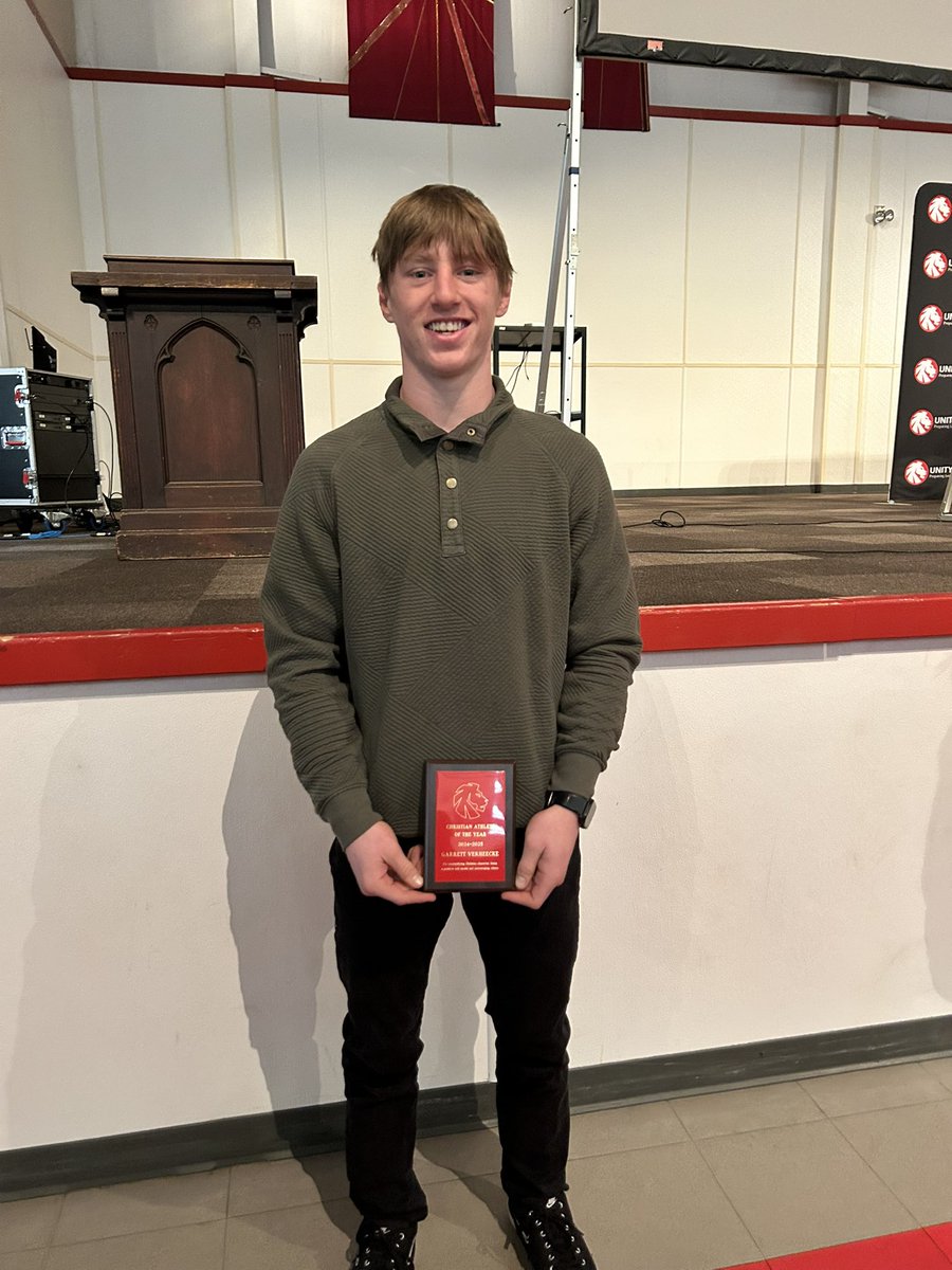 GarrettVwrestle's tweet photo. Grateful to be named the Male Christian Athlete of the Year! https://t.co/PZbMLa5RwC