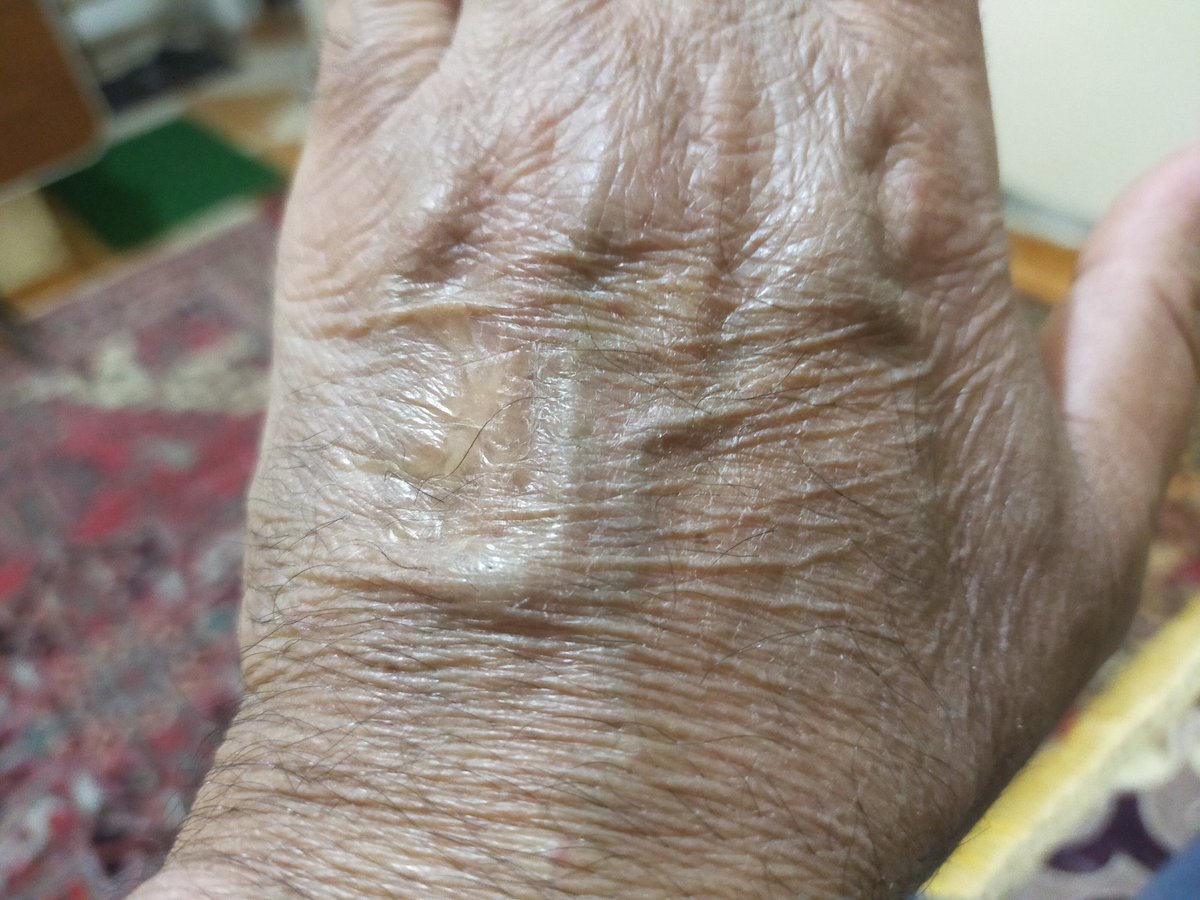 بِسْمِ اللهِ الرَّحْمنِ الرَّحِيمِ
(يَا أَيُّهَا الَّذِينَ آمَنُوا لَا تَتَّخِذُوا عَدُوِّي وَعَدُوَّكُمْ أَوْلِيَاءَ تُلْقُونَ إِلَيْهِم بِالْمَوَدَّةِ وَقَدْ كَفَرُوا بِمَا جَاءَكُم مِّنَ الْحَقِّ) ستحاسبون عما تفعلون ولا تلقون منجدا لكم من النار لكي تخرجون وامام الله ستسألون