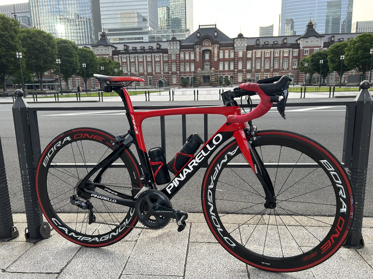 fcgarca18's tweet photo. 朝活☀️
清々しい✨

#東京駅
#PiNARELLO
#prince https://t.co/oVOZdArM3D