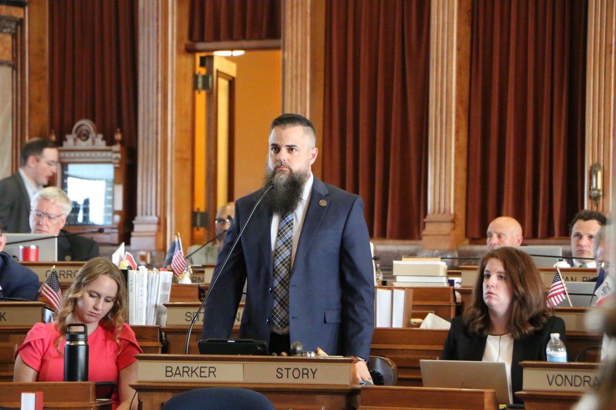 WE DID IT! The House overwhelmingly passed a meaningful Pharmacy Benefit Manager reform bill and sent it to the Governor’s desk! 

For far too long, PBMs, powerful middlemen in the pharmaceutical supply chain, have manipulated a system full of perverse incentives and have stacked