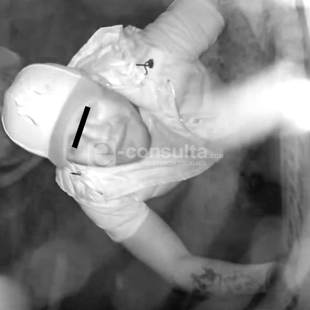 #ReporteCiudadano 🚨 En la colonia Chapultepec, de la ciudad de #Puebla, este sujeto r0bó unas cámaras de videovigilancia. 

Aunque las personas afectadas hablaron a la policía municipal, no llegó. Por tanto, perdieron el interés y no hicieron la denuncia formal.