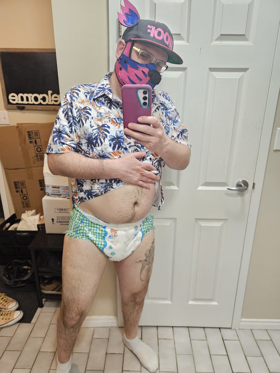 Oh no, they have converted me! 🥵🙈😋 <a href="/AlphaMaximus96/">Alpha Maximus</a> growing his ABDL army.  Locked and padded, thanks sir! 

#abdlboy #gaykink #pupplay #gaypupplay #ABDL #gayboi #lockedboi #paddedpuppy
