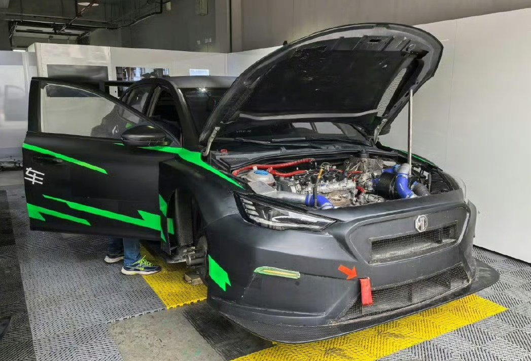 SergioFonseca8's tweet photo. A MG 6 XPower TCR racing - one of the last of its kind. Customer racing plans never took off.
#CTCC #TCRChina https://t.co/MCOTYfYmNi