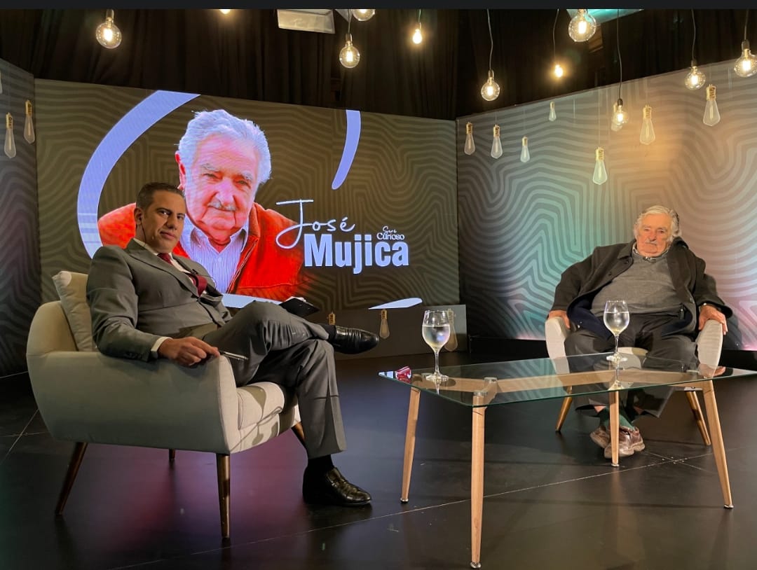 QEPD José Mujica, primer entrevistado del programa en <a href="/trimaxuruguay/">Trimax Media</a> y <a href="/VTVuruguay/">VTV Uruguay</a>.