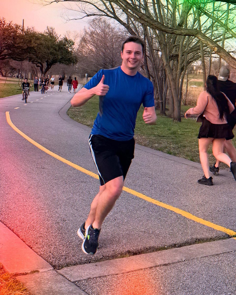 👍 up because it’s almost Wednesday—time for another Social Run/Walk! 🏃‍♀️🎉 

All paces welcome—show up and have fun! 

📍 White Rock Alehouse
⏰ 7pm

#socialwalk #socialrun #drc #dallas