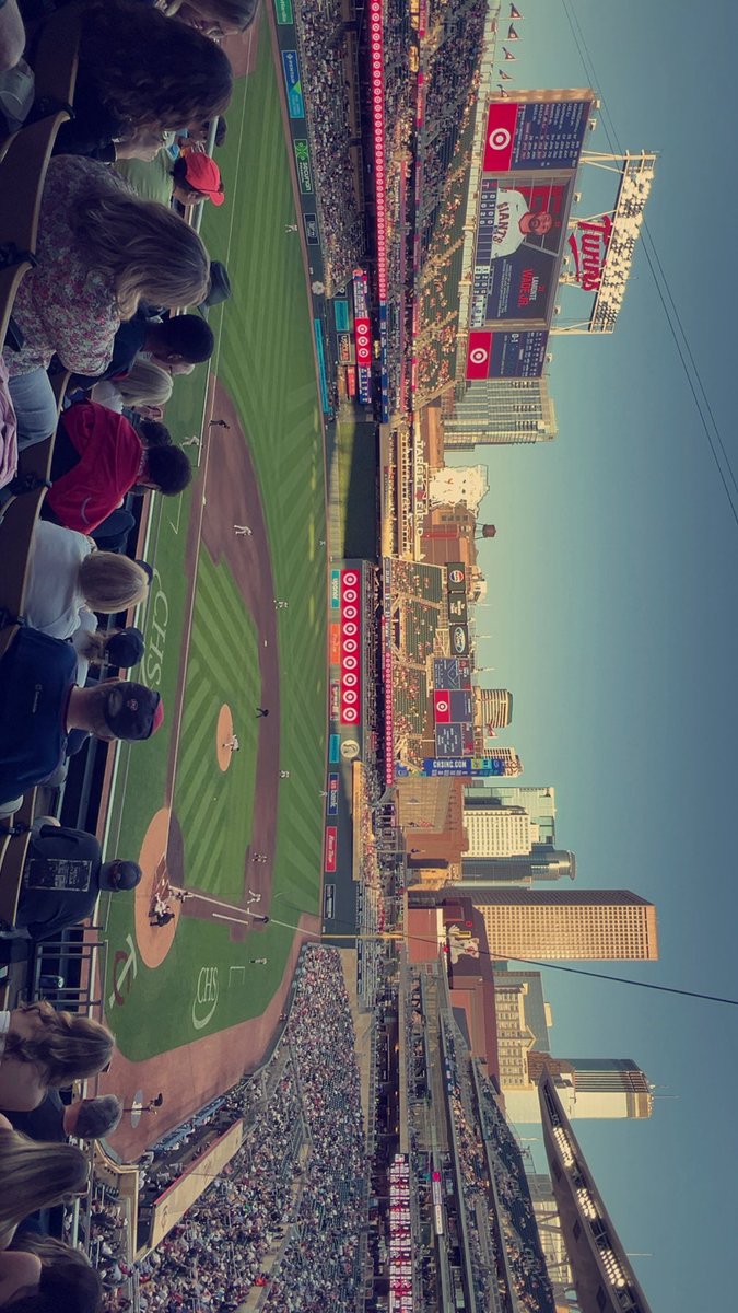 LaytoAustin's tweet photo. A big thank you to the crew in Minneapolis for the hospitality over the weekend. It was a pleasure catching up &amp; enjoying a Twins Giants game. Grateful to be part of an industry filled with such genuine &amp; dedicated people. The turf community is lucky to have individuals like you! https://t.co/mkVzUQbjUK