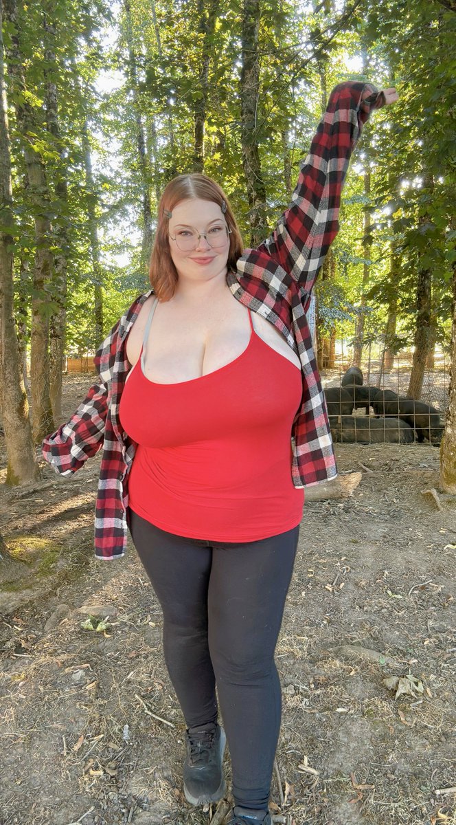 say '😈' for an exclusive pic in dms