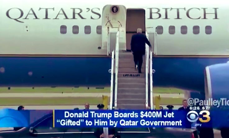 BREAKING: Donald Trump boards the $400M luxury jet reportedly offered by the Qatari government for the first time. Stenciled on the nose: Qatar’s Bitch
QatarsBitch .com
#Trump #Qatar #PrivateJet #QatarsBitch #QatarBitch