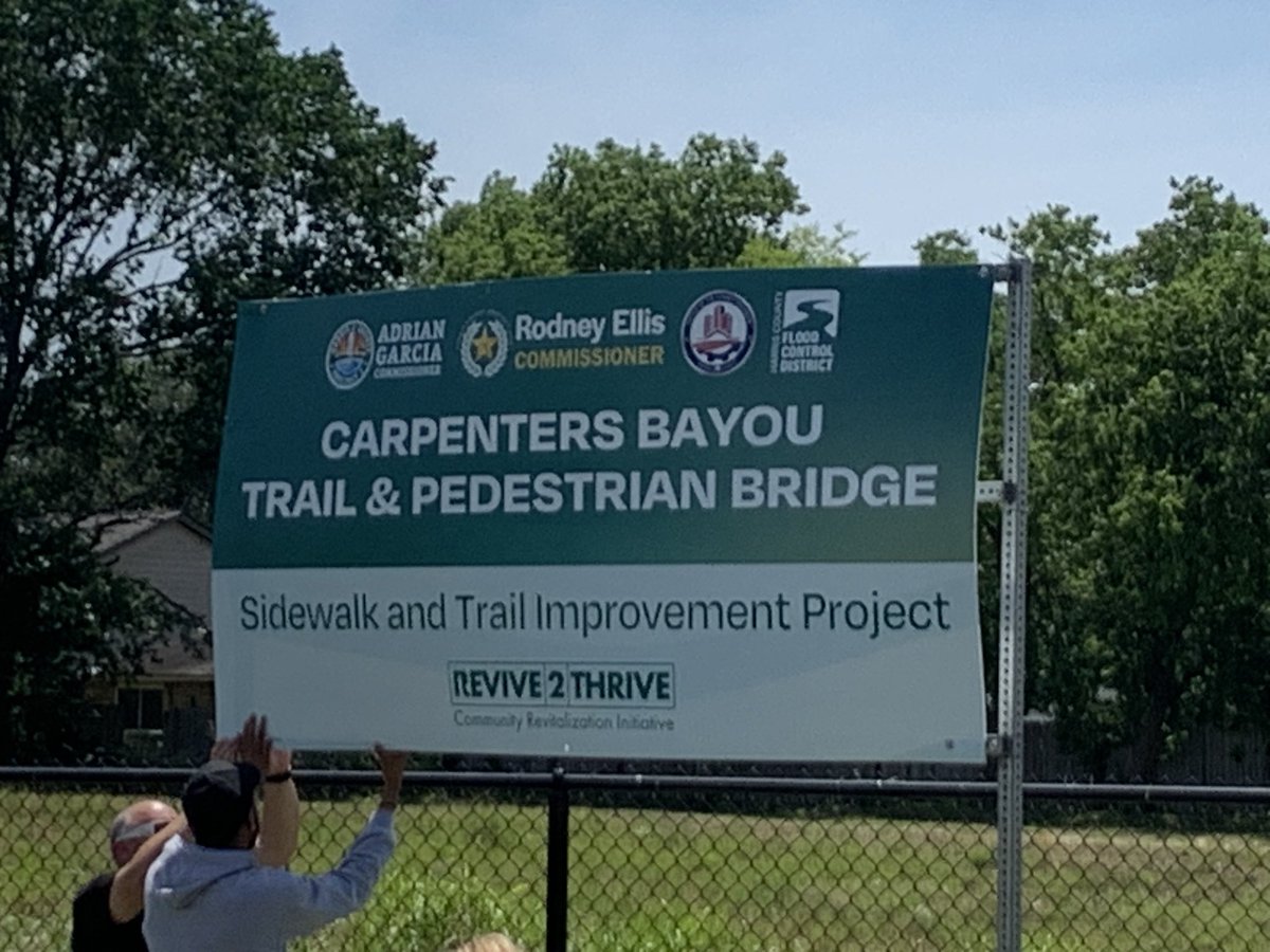 HCSO_D3Patrol's tweet image. A ribbon cutting ceremony for a pedestrian bridge over Carpenters Bayou to protect our community.  Thanks to the collaboration of @AdrianGarciaHTX and @hcpct1 with @ChannelviewISD.