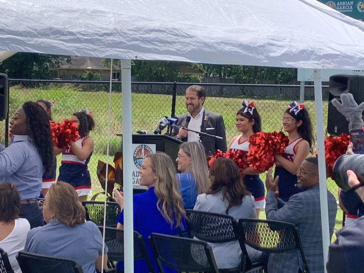 HCSO_D3Patrol's tweet image. A ribbon cutting ceremony for a pedestrian bridge over Carpenters Bayou to protect our community.  Thanks to the collaboration of @AdrianGarciaHTX and @hcpct1 with @ChannelviewISD.