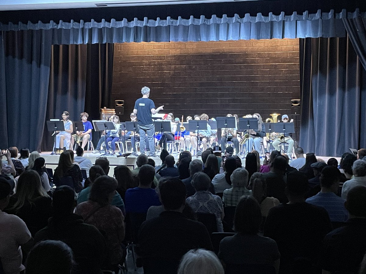 Julie Ruberto (@julieruberto) on Twitter photo Congratulations to all of our Ss in their performances for our <a href="/TweedsmuirS/">Tweedsmuir Public School</a> Spring Concert! šµ TY to our community who came to support them! Big shout out to Mr. Haigh & Mrs. Christie as well as our staff for all their hard work! Congratulations to all of our Ss in their performances for our <a href="/TweedsmuirS/">Tweedsmuir Public School</a> Spring Concert! šµ TY to our community who came to support them! Big shout out to Mr. Haigh & Mrs. Christie as well as our staff for all their hard work!