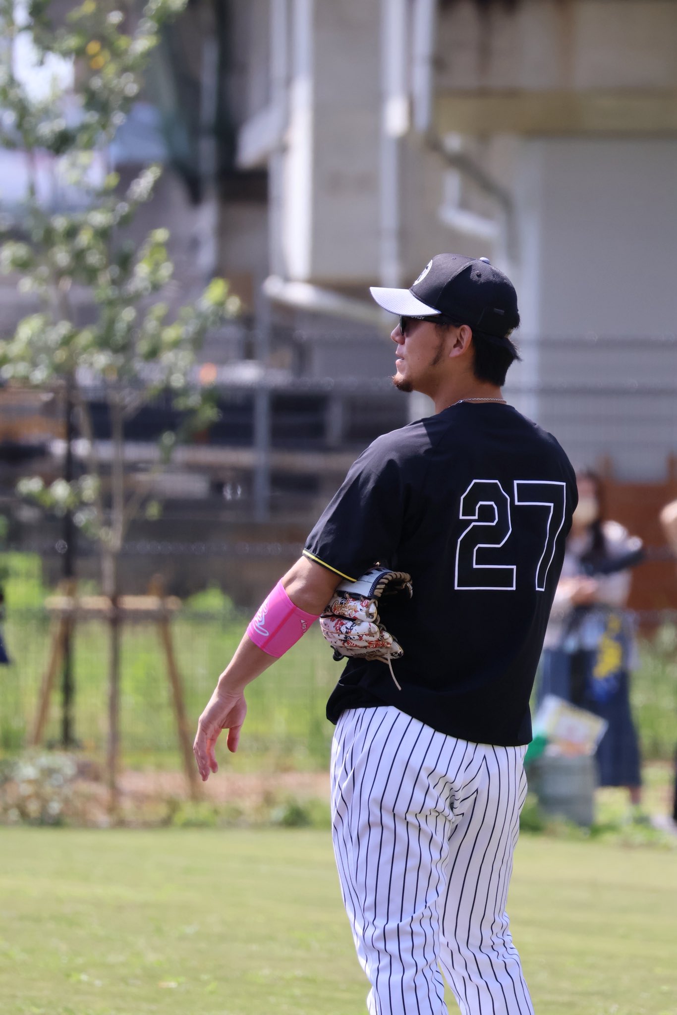 送料込み！伊藤将司選手のレプリカユニフォーム
