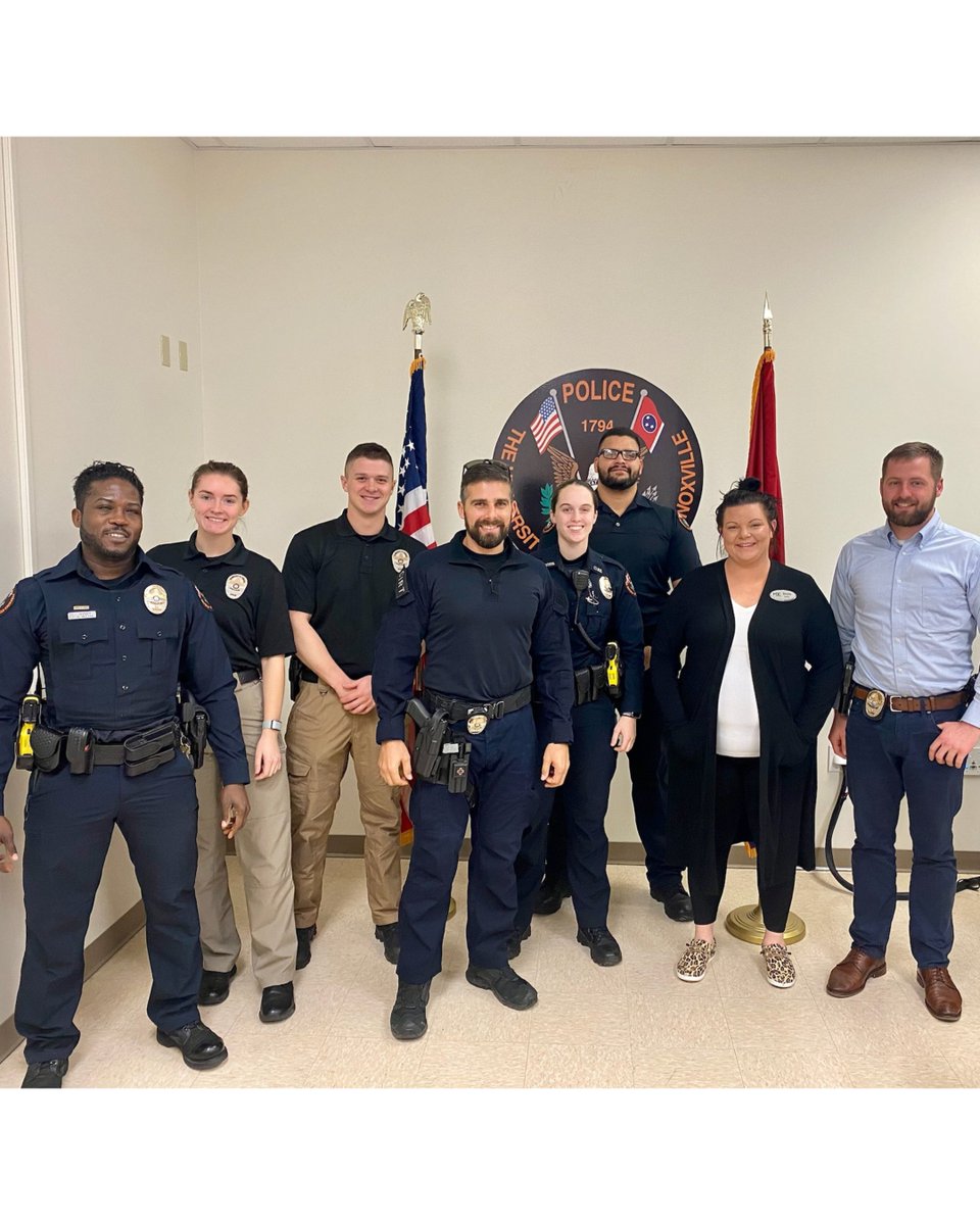 Metro Drug Coalition (@metrodrug) on Twitter photo It's National Police Week and we wanted to recognize the police in Knoxville.
Thank you for your partnership with our organization and your work in our community! <a href="/Knoxville_PD/">Knoxville Police TN</a>, <a href="/knoxsheriff/">knoxsheriff</a>, & <a href="/UTPolice/">UT Police</a> It's National Police Week and we wanted to recognize the police in Knoxville.
Thank you for your partnership with our organization and your work in our community! <a href="/Knoxville_PD/">Knoxville Police TN</a>, <a href="/knoxsheriff/">knoxsheriff</a>, & <a href="/UTPolice/">UT Police</a>