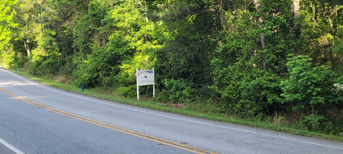Living_StoneP's tweet photo. Exciting news for the Dacula area! A new 28-lot community is on its way. If you're interested in having a sign like this on your property or land, give us a call at 770-277-9978. #DaculaRealEstate #NewCommunity #PropertyDevelopment https://t.co/eBU3rVOeno