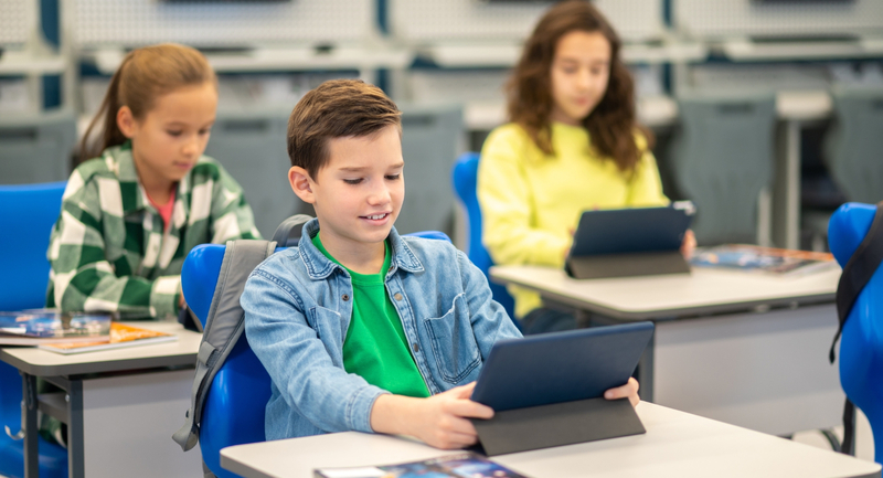 The middle school engagement slump is real—but it doesn't have to be. Create daily "spark times" with themed days like Meaningful Monday and Why Wednesday to help students connect with learning in ways that stick. hubs.li/Q03mbTvc0