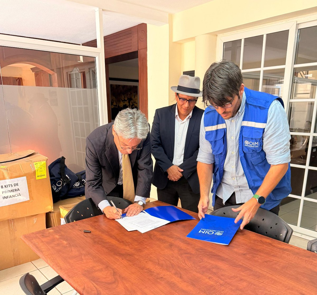 Agradecemos a la <a href="/OIMGuatemala/">OIM Guatemala</a> por su valiosa donación de kits de higiene personal, indumentaria para niños y ropa de abrigo para adulto. Este apoyo es fundamental para brindar asistencia a la población ecuatoriana migrante en situación de vulnerabilidad.