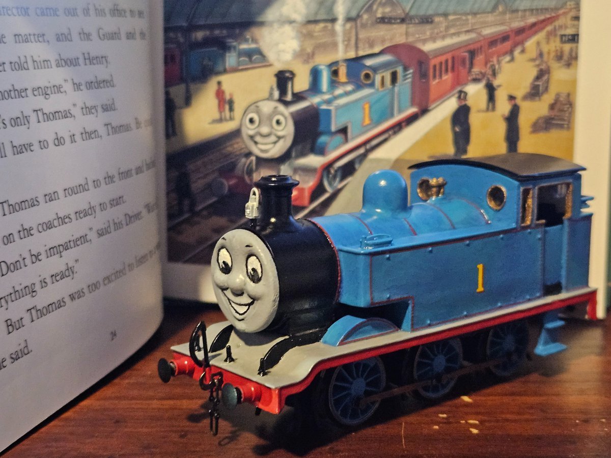 I've just had a nice email with a customer sharing their results of an SCC 3D print of the E2 Babby Tombo, Clarence version.  

Done a smashing job.

It was requested that if shared then the identity of who completed it remain unamed so here are the pictures.

The illustration