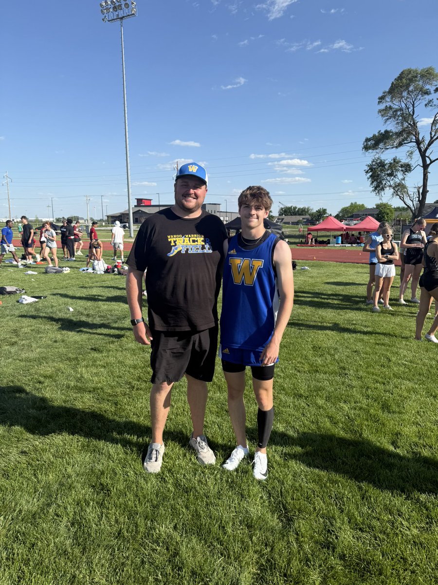 WahooTrack's tweet image. Landon Fye places 3rd in the 200 M Dash and qualifies for the State Track Meet! @wahoopublic
