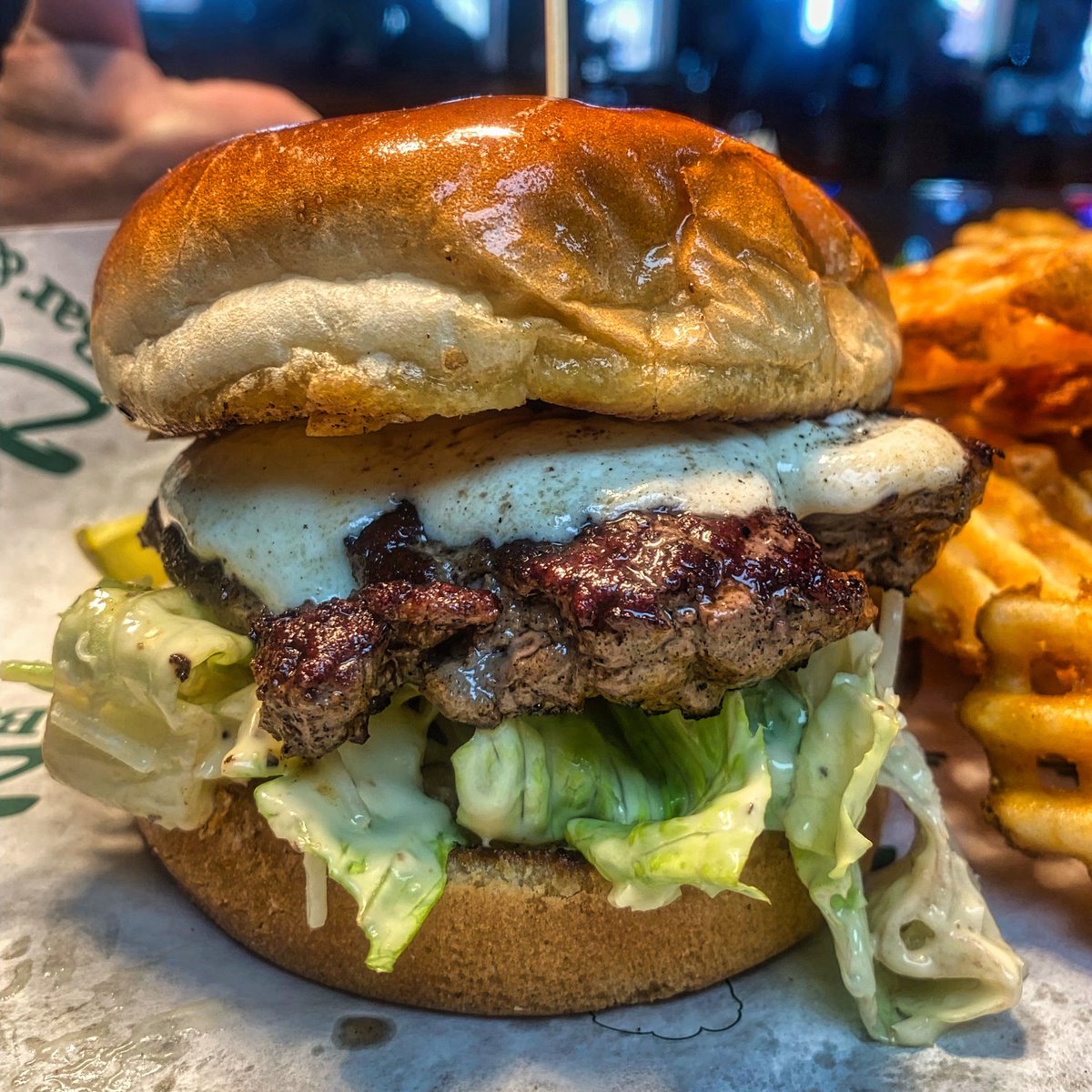 Hail Caesar! 🙌🏼The Caesar Burger that is....
Topped with fresh mozzarella, romaine and Caesar dressing on a Parmesan crusted bun! So good!
Served through Thursday this week at Dan's!