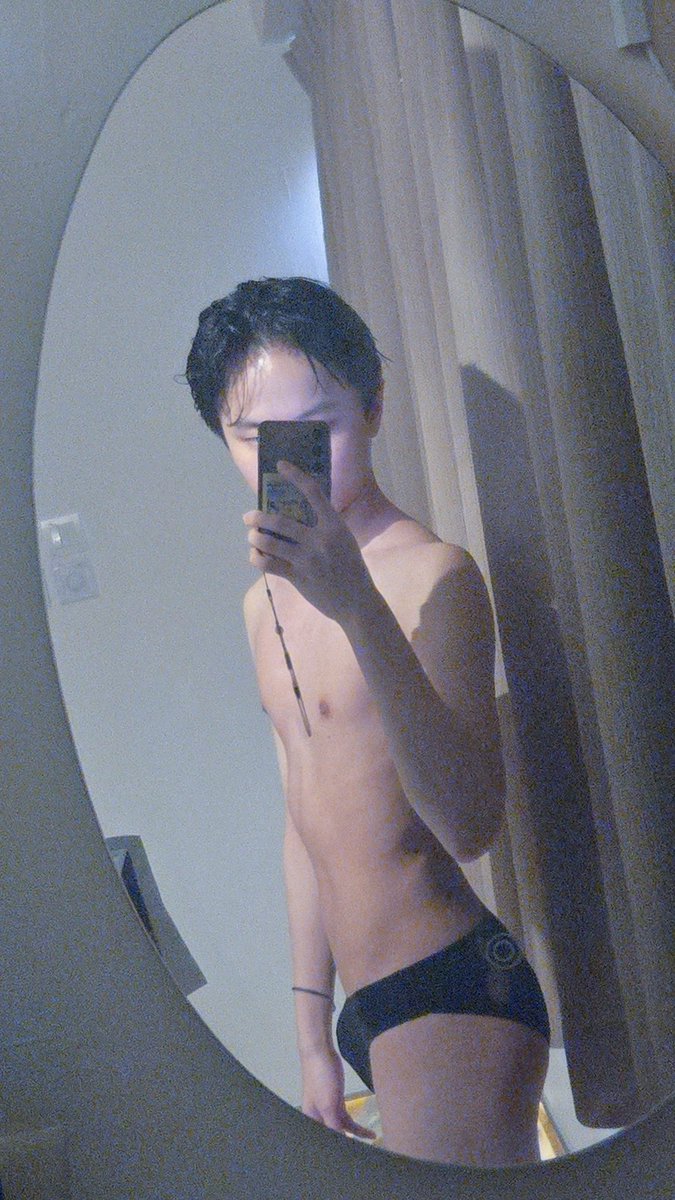 JohnChe32239892's tweet photo. Sexy boy😍🤭 https://t.co/lyFFtkHpCR