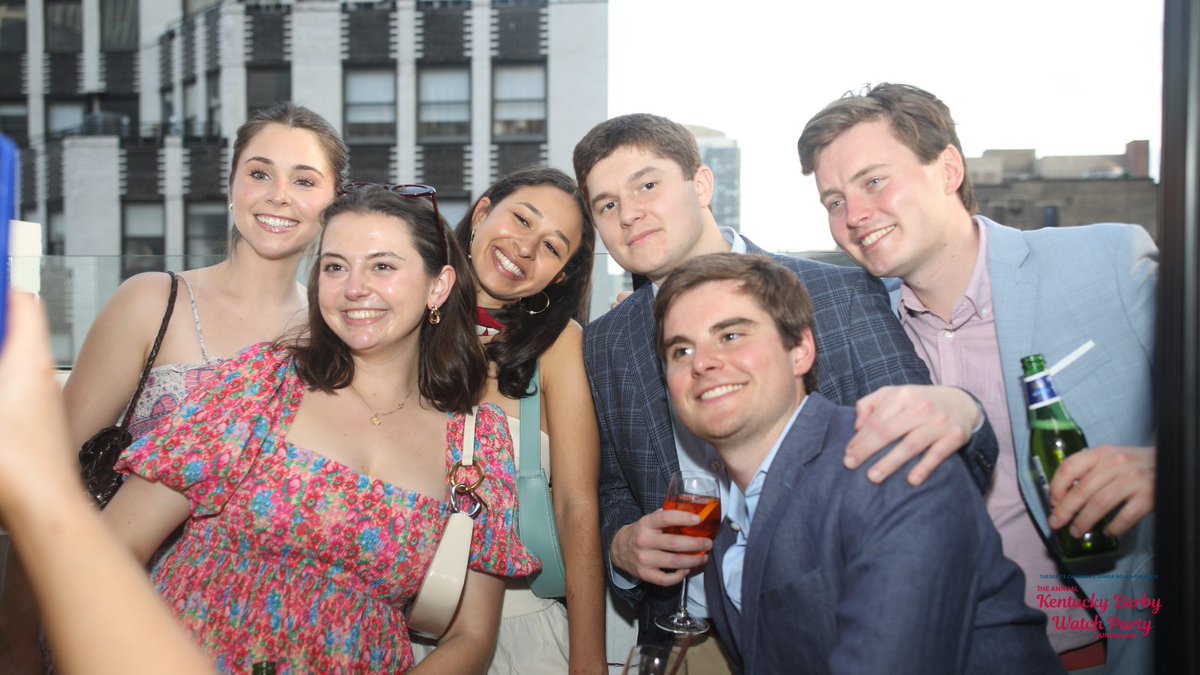 Scenes from the Junior Board's Annual Kentucky Derby Watch Party 🐎🌹
Thanks to everyone who made this event a success! Together, we raised critical funds to support programs for those we serve and we could not have done it without our supporters. 
#JuniorBoard #KentuckyDerby