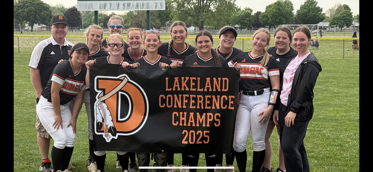 Softball Update:
Chieftains sweep Berrien Springs to improve to 24-2 on the year and clinch the Lakeland Conference Championship!!

Game 1 
Dowagiac 10
Berrien Springs 0
Final

Game 2
Dowagiac 23
Berrien Springs 0
Final 

#gochieftains
