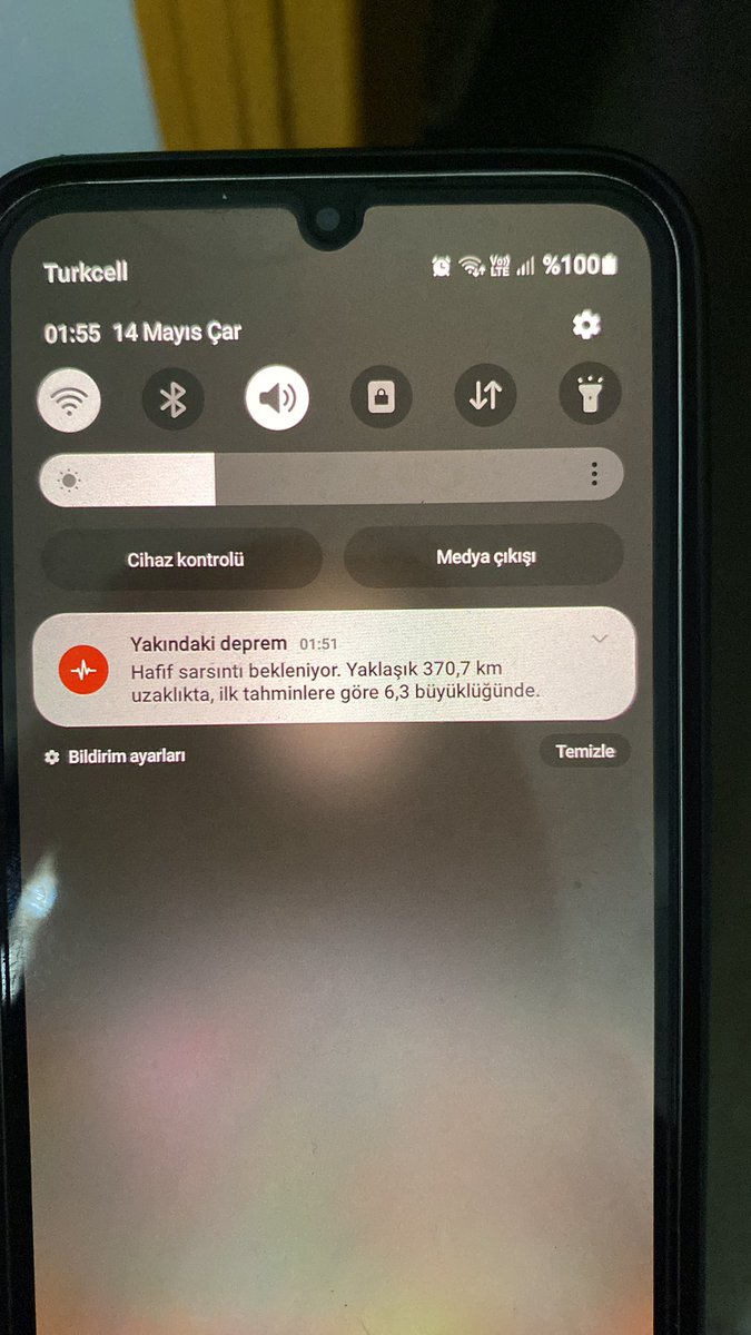 karahilaall's tweet photo. @SonDeprems İzmir’den aldık bildirmi ama hissetmedik https://t.co/KL0jNgKaYB
