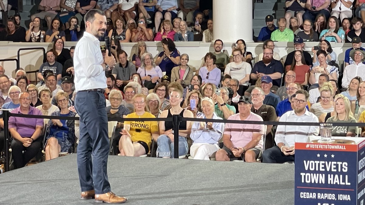 2028 Watch-NOW: <a href="/PeteButtigieg/">Pete Buttigieg</a> headlining a <a href="/votevets/">VoteVets</a> town hall with veterans in Cedar Rapids, Iowa,  acknowledges that #Democrats "don’t have the best brand" and that to succeed, "we’ve got to meet people where they are" #iacaucus #iapolitics #FoxNews #2028election