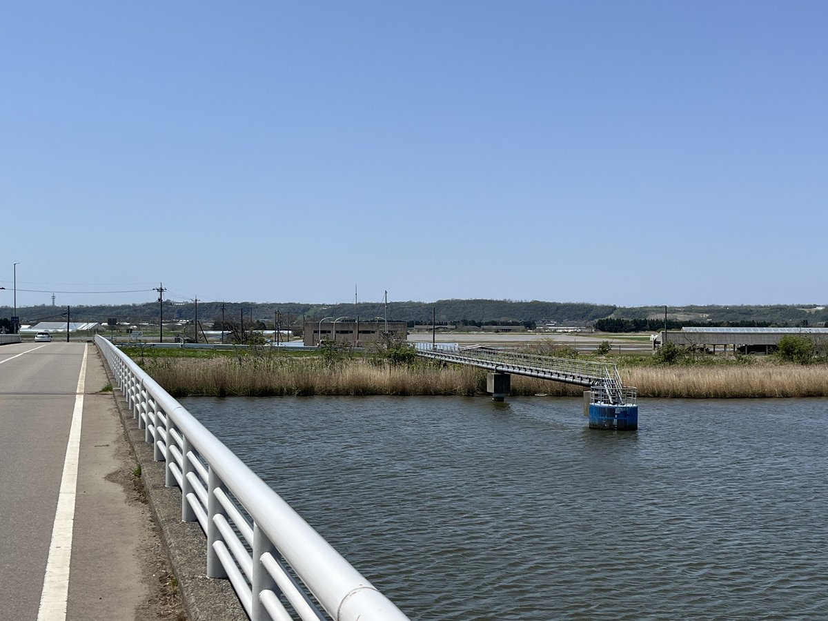 hondalab_2c613's tweet image. 環境省の薬剤耐性(#AMR)プロジェクトS2-12: 河北潟でのサンプリングを開始しました。水環境中のAMR指標の比較評価を行って、モニタリング手法の提案を行います。